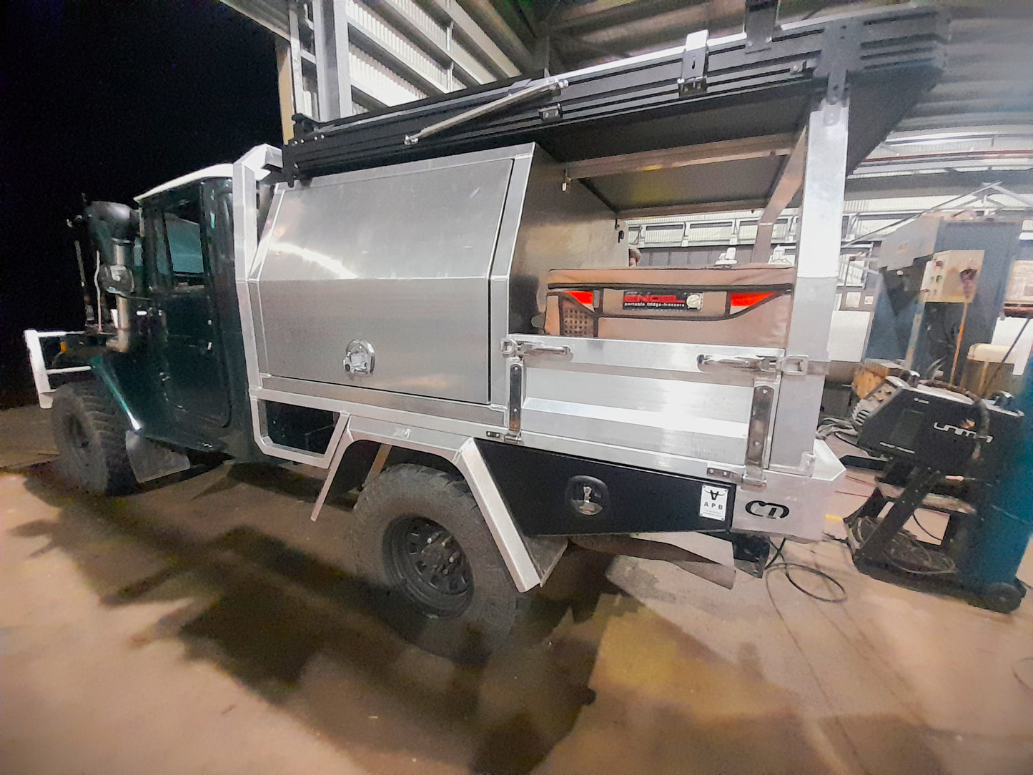 custom ute tray and canopy